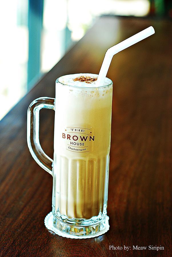 The Brown House Hotel Chachoengsao Exterior foto